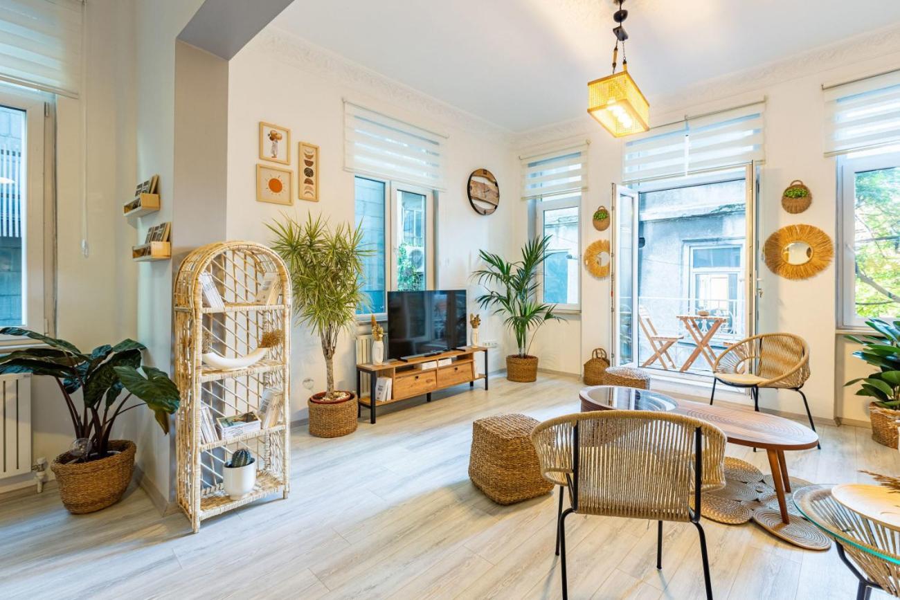 Апартаменты Exceptional Flat 1 Min To Metro & Galata Tower Стамбул Экстерьер фото